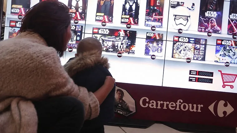 Shop Like a Jedi in-store Kinect activation